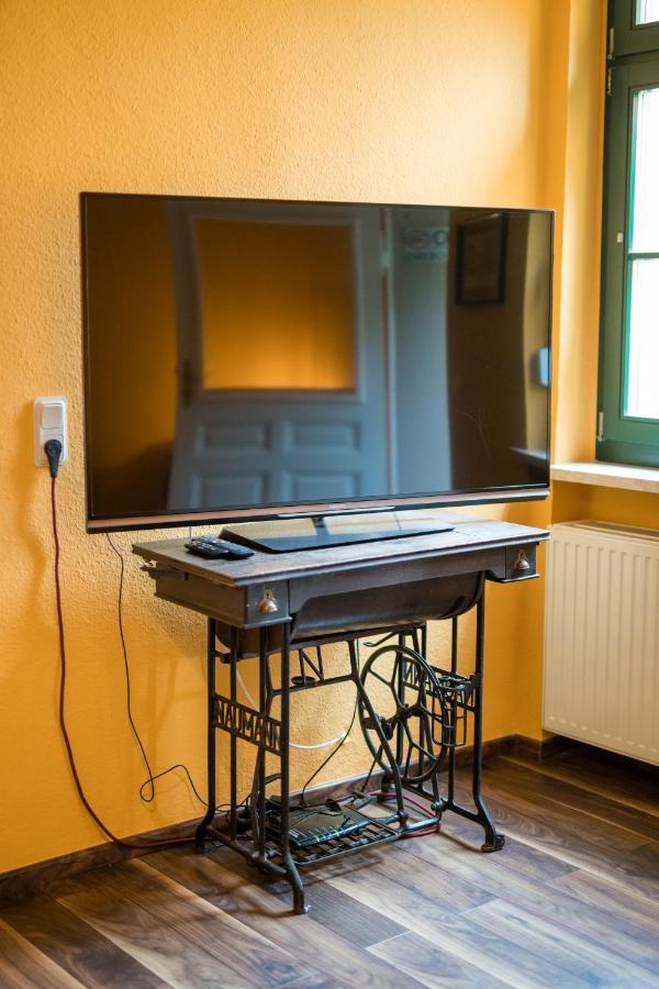"Ferienwohnung Am Schloss" - Ferienwohnung Mit Blick Auf Das Barbyer Schloss, 5 Gehminuten Bis Zur Elbe エクステリア 写真