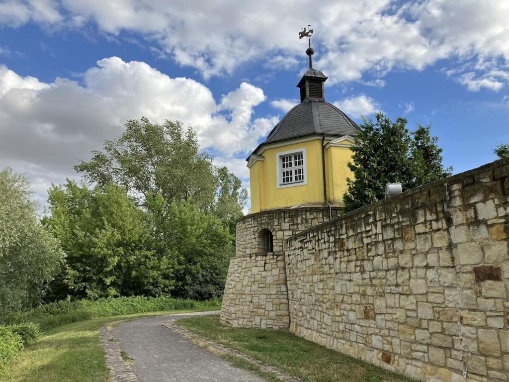 "Ferienwohnung Am Schloss" - Ferienwohnung Mit Blick Auf Das Barbyer Schloss, 5 Gehminuten Bis Zur Elbe エクステリア 写真